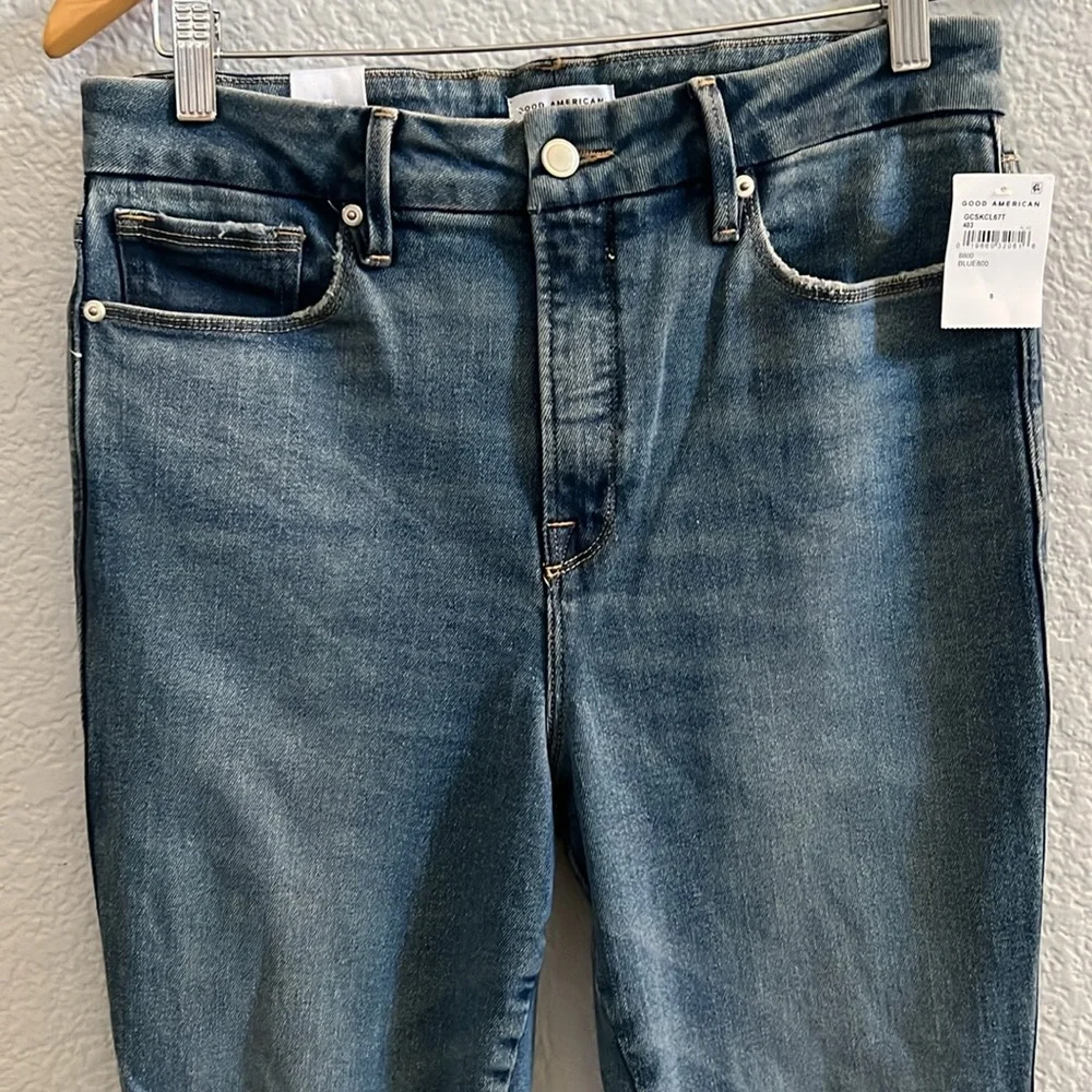 Good American Good Curve Skinny Crop Distressed Jeans - Picture 7 of 9